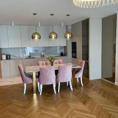 Eternity Luxury Dolny Zoppot