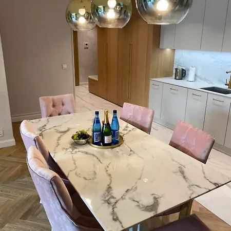 Eternity Luxury Dolny *