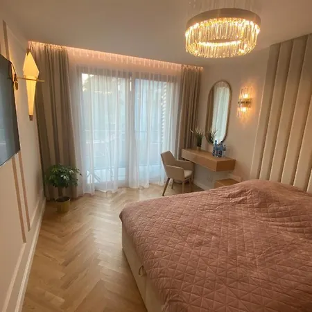 Eternity Luxury Dolny